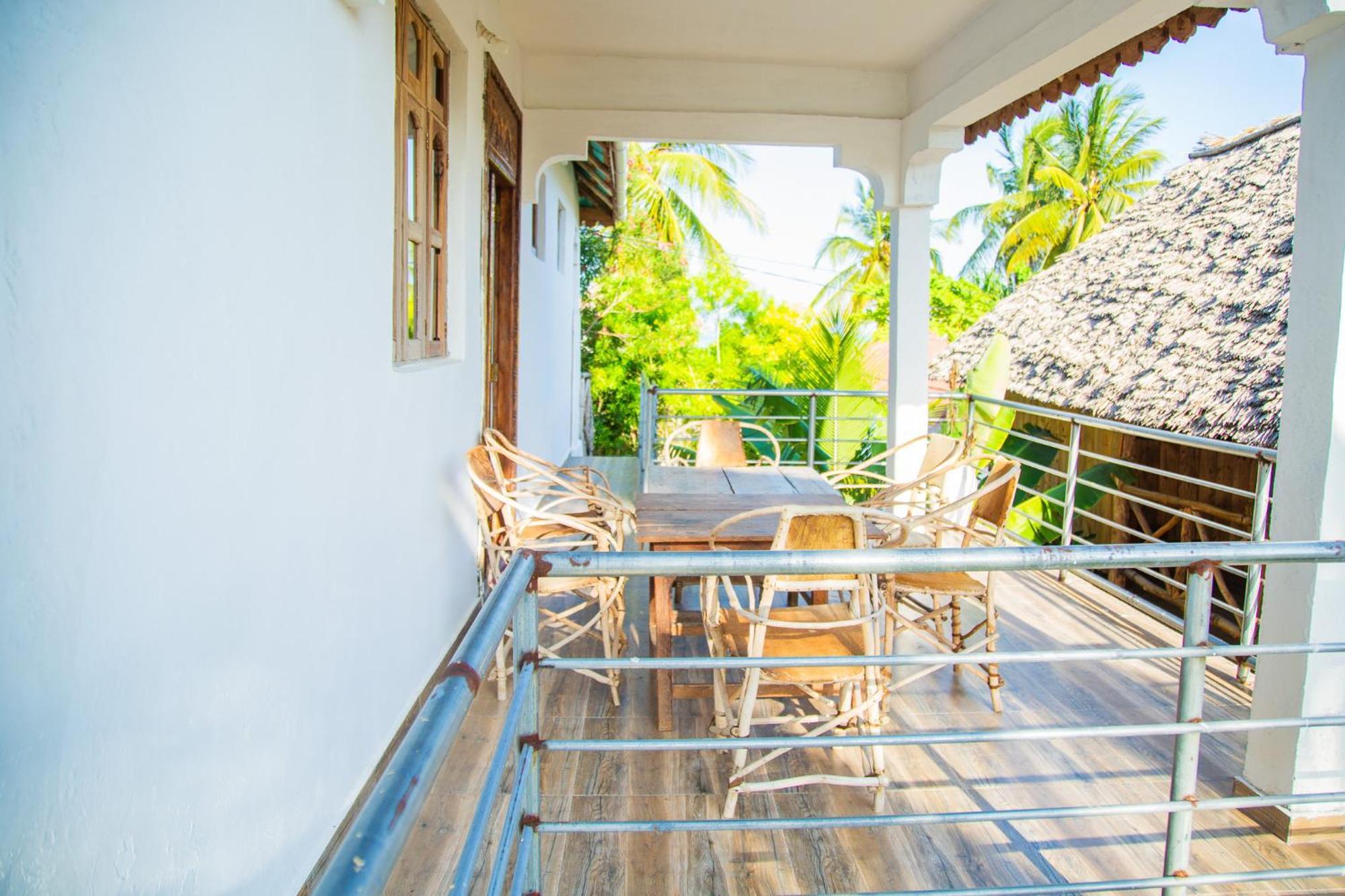 Pamoja Beach Stays Hotel In Jambiani Джамбиани Экстерьер фото